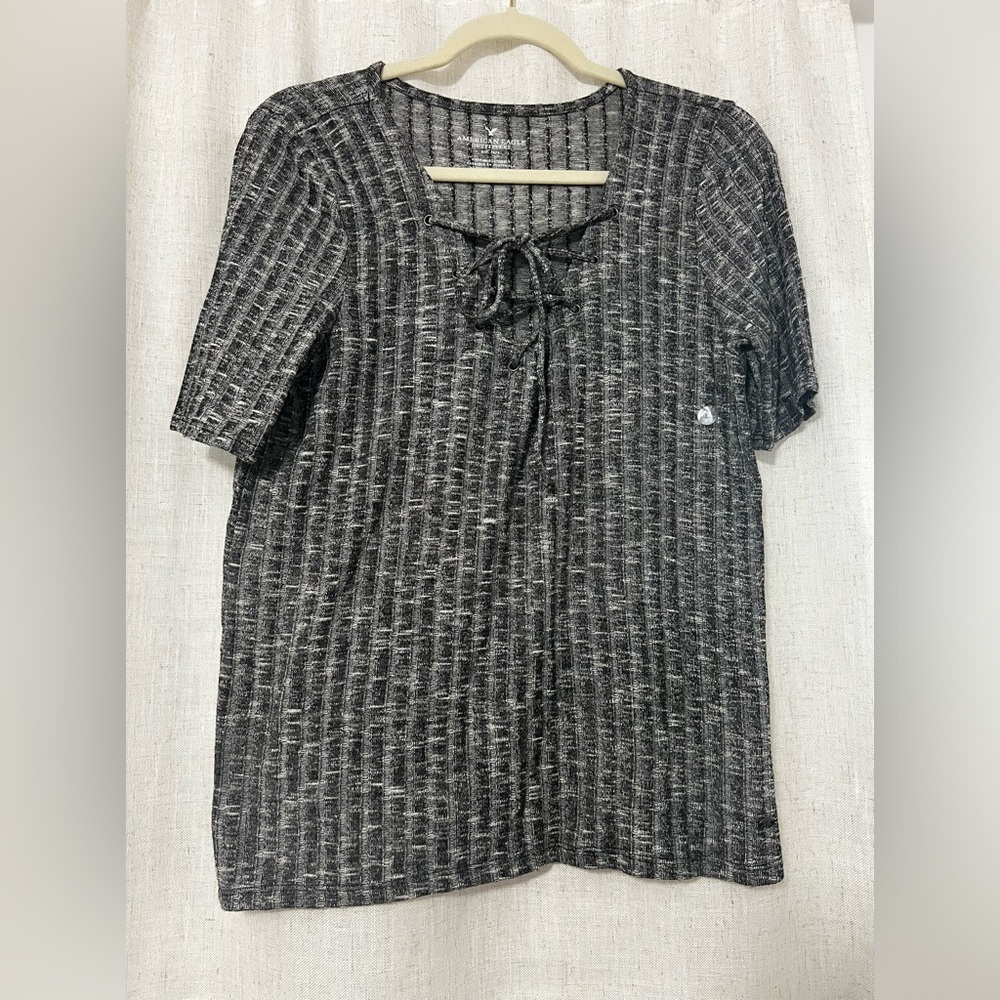 American Eagle Ribbed tee.
